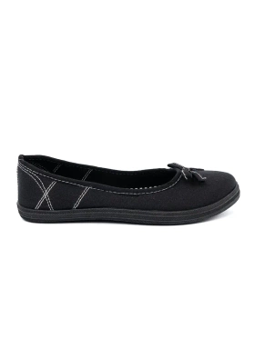 Black fabric ballet flats with a bow