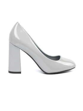 Light grey patent leather pumps