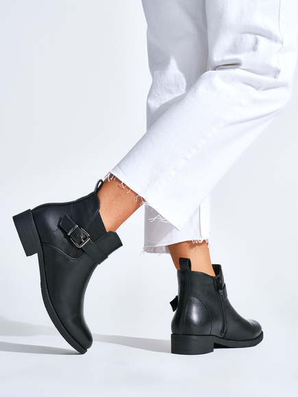 Chic Black Flat Ankle Boots