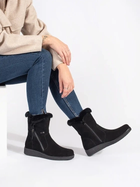 Cozy Black Leather Ankle Boots by Sergio Leone