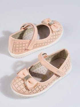 Lace-Style Ballet Flats in Powder Pink by Vinceza