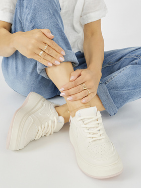 Creamy Platform Sneakers