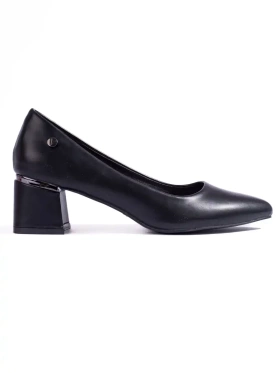 Chic Black Vinceza Low-Heel Pumps