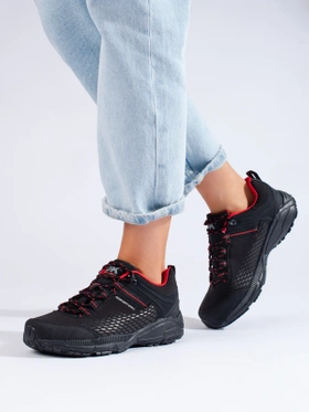 Women's trekking shoes with thick soles in black and red