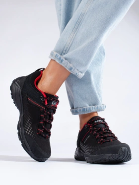 Women's trekking shoes with thick soles in black and red