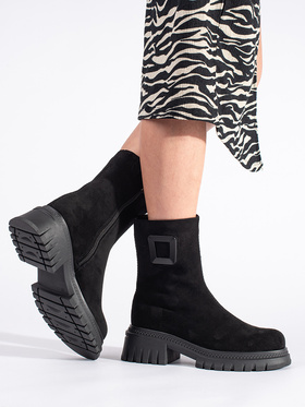 Chic Black Ankle Boots with Chunky Soles