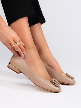 Elegant Beige Flats by Sergio Leone