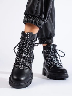 Vinceza Black Platform Boots