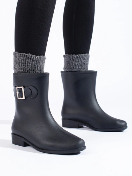 Black rain boots with buckle