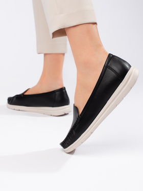 Chic Black Loafers