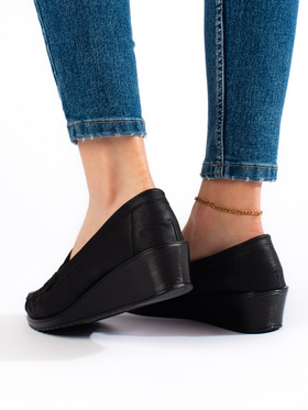 Chic Black Loafers