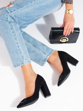 Vinceza Black Suede Pumps