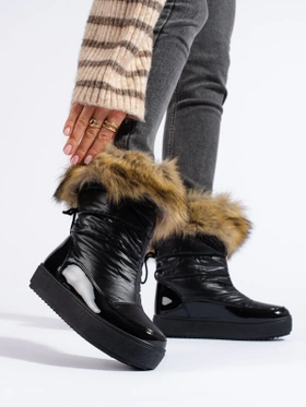 Cozy Black Snow Boots with Faux Fur Trim