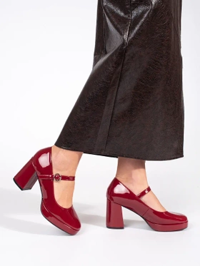 Glossy Red Buckle Heel Shoes