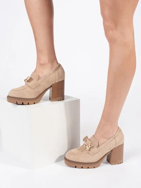 Beige Suede Heeled Shoes with Metallic Accent