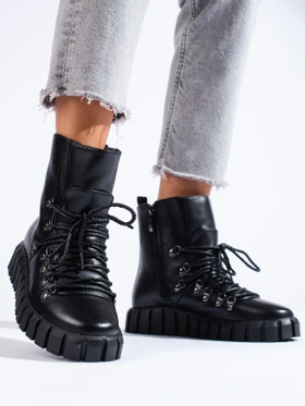 Black Cozy Platform Ankle Boots by Potocki