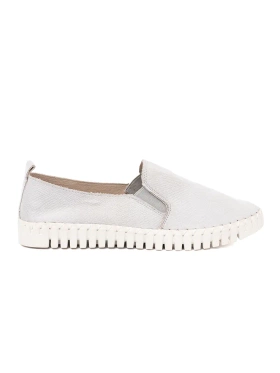 Light grey slip-on sneakers with elastic inserts