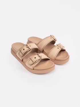 Beige flat flip-flops with buckles