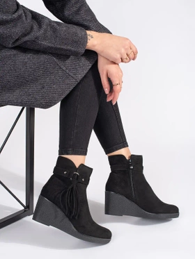 Suede Black Wedge Ankle Boots with Fringes