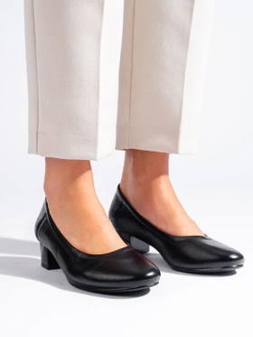 Black Low-Heel Pumps by Potocki