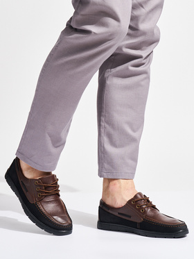 Laced Chestnut Oxfords