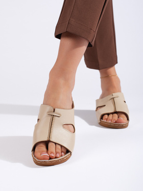 Comfortable Wedge Sandals in Beige