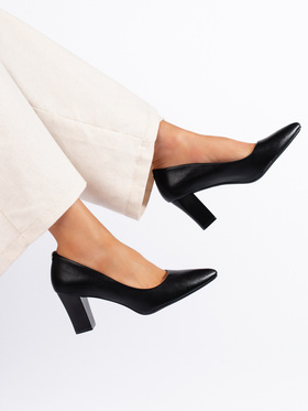 Chic Black Block Heel Pumps by Sergio Leone