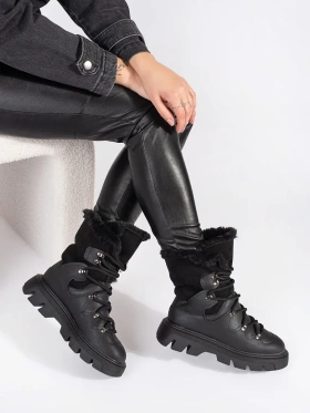 Chic Black Lace-Up Platform Snow Boots with Cozy Fur Trim