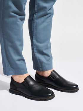 Sleek Black Casual Shoes