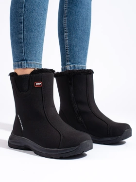 Cozy Black Softshell Snow Boots with Fleece Lining