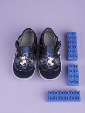 Viggami Little Ada� Slippers with Balls Design