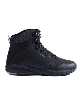 Black insulated high trekking boots by Shelovet