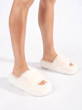 Cozy Beige Platform Furry Slippers