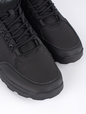 Cozy Black Trekking Boots