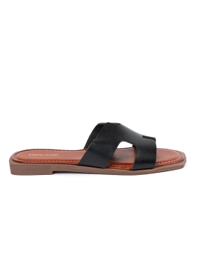Black square-toe slippers