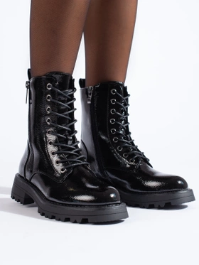 Women's boots with decorative zipper